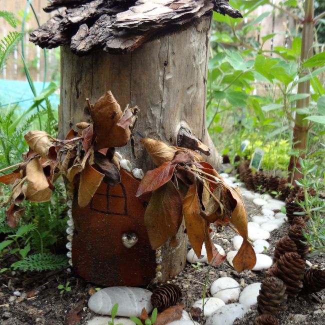 tree stump fairy garden